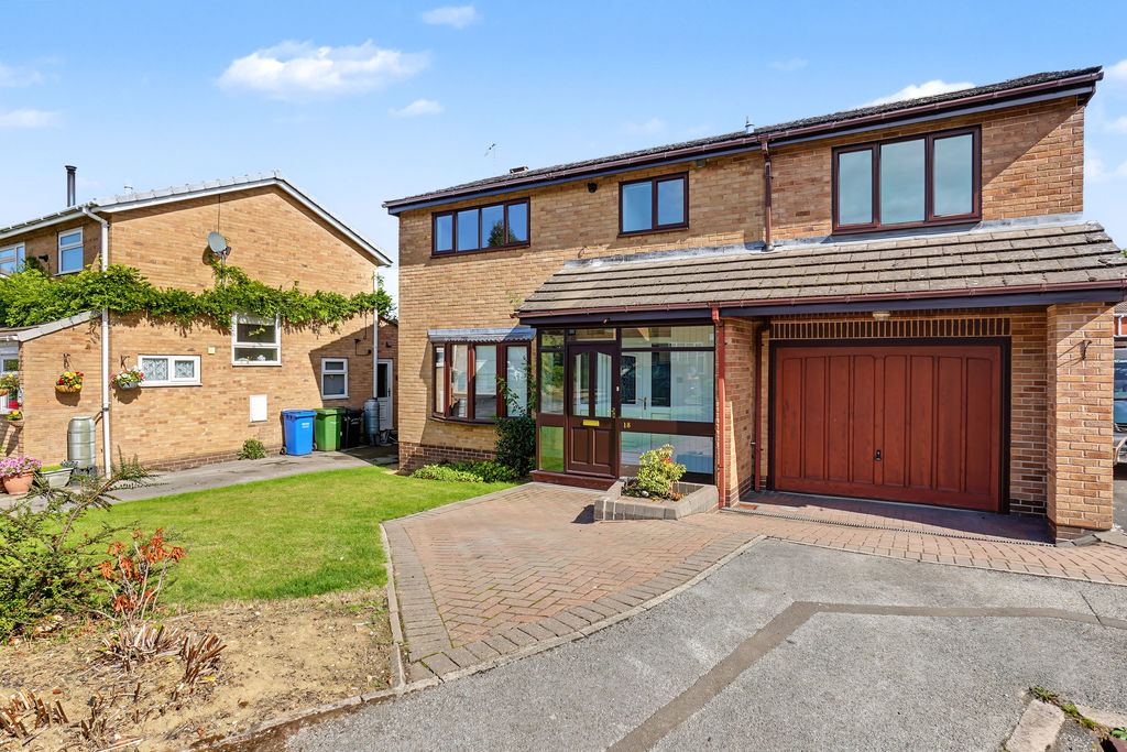 Caernarvon Close Walton